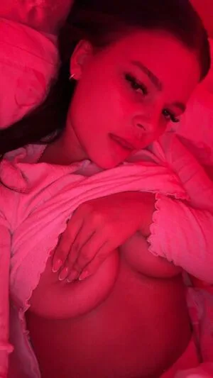 Eviesells OnlyFans Leaked Free Thumbnail Picture - #m3OIO2vAC3