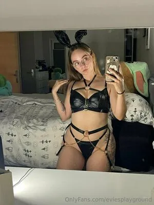 Eviesplayground OnlyFans Leaked Free Thumbnail Picture - #8TvHYP56Lj