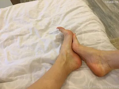 Evifeet OnlyFans Leaked Free Thumbnail Picture - #3ELVSegaMS