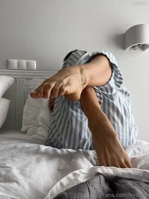 Evifeet OnlyFans Leaked Free Thumbnail Picture - #ZZlbzgH9YV
