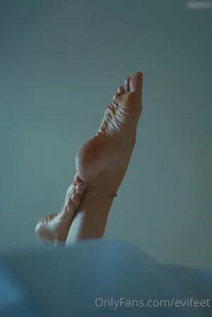 Evifeet OnlyFans Leaked Free Thumbnail Picture - #twc4LR9OTo