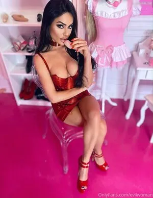 Evil Woman OnlyFans Leaked Free Thumbnail Picture - #Kxft8t2MzE