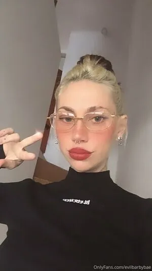 Evilbarbybae OnlyFans Leaked Free Thumbnail Picture - #UnkAbG0lnW