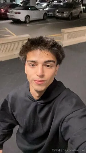 Evillxe OnlyFans Leaked Free Thumbnail Picture - #5cOcPOIGl3