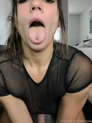 Evilmama OnlyFans Leaked Free Thumbnail Picture - #FLsdtPhI7t