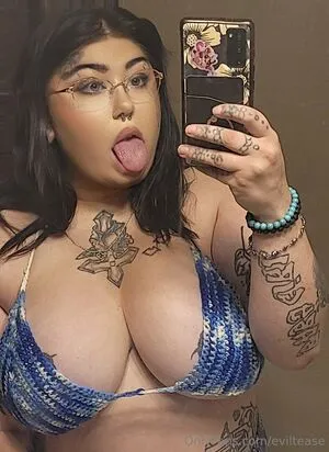 Eviltease OnlyFans Leaked Free Thumbnail Picture - #YvxJkbBmD8