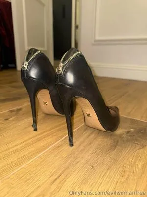 Evilwomanfree OnlyFans Leaked Free Thumbnail Picture - #R7hXBGRgCL
