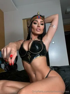 Evilwomanfree OnlyFans Leaked Free Thumbnail Picture - #uJeHzEHa5n