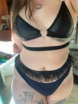 Evvilmoon OnlyFans Leaked Free Thumbnail Picture - #XYuAwPxTIL