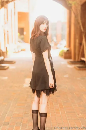 Evvils OnlyFans Leaked Free Thumbnail Picture - #nhbv8SPpRi