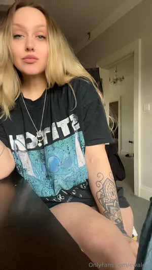 Ewalexi OnlyFans Leaked Free Thumbnail Picture - #74EH3opKTe