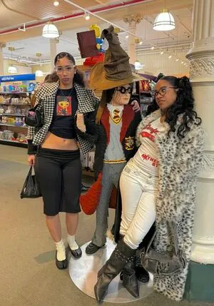 Ewmxt OnlyFans Leaked Free Thumbnail Picture - #PfdY7Jee98