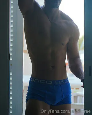 Exoticboyfree OnlyFans Leaked Free Thumbnail Picture - #3bbrytwcZU