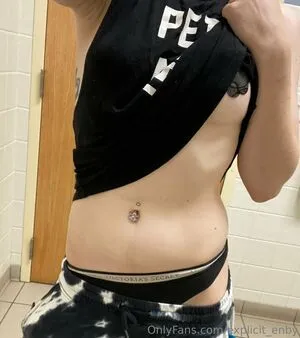 Explicit Enby OnlyFans Leaked Free Thumbnail Picture - #xlMiuFn254
