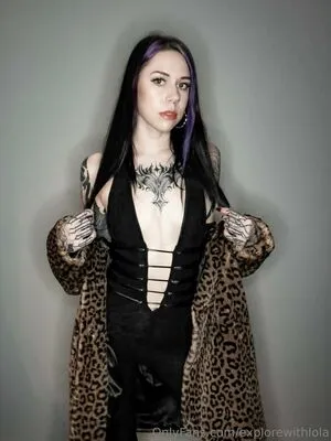 Explorewithlola OnlyFans Leaked Free Thumbnail Picture - #7fvD63rvG5