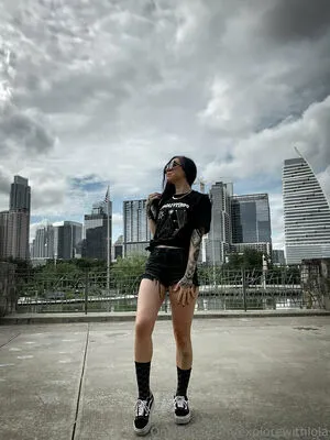 Explorewithlola OnlyFans Leaked Free Thumbnail Picture - #po3Zm0YYgo