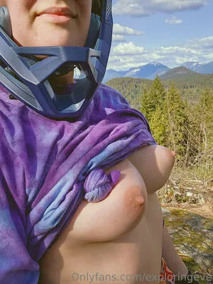 Exploringeveisme OnlyFans Leaked Free Thumbnail Picture - #0aItmxccZg