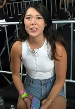 Extra Emily OnlyFans Leaked Free Thumbnail Picture - #7LBLPl8PK7