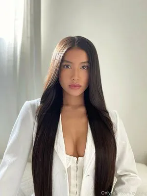 Eyoung OnlyFans Leaked Free Thumbnail Picture - #hLCLKMegih