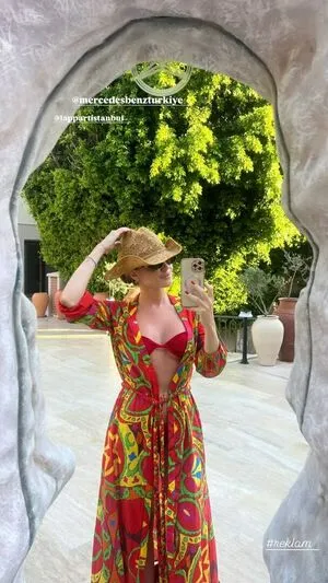 Ezgi Eyuboglu OnlyFans Leaked Free Thumbnail Picture - #pK94OTMaRP