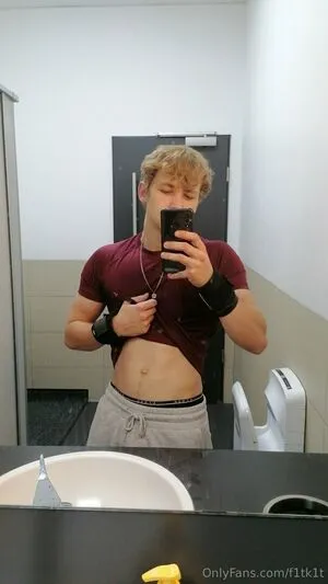 F1tk1t OnlyFans Leaked Free Thumbnail Picture - #YZgWF6AsHm