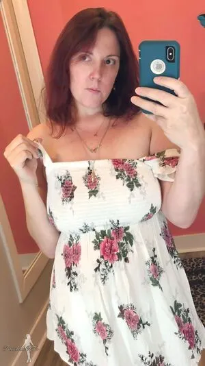 Facelleswife OnlyFans Leaked Free Thumbnail Picture - #5GhUwtu4gA