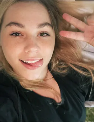 Facialize Me OnlyFans Leaked Free Thumbnail Picture - #i7Qaqe3hzR