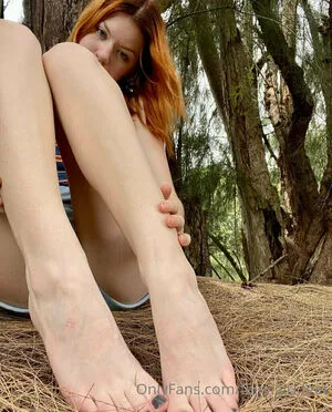 Fairy Girl Feet OnlyFans Leaked Free Thumbnail Picture - #9yhR3wGgUy