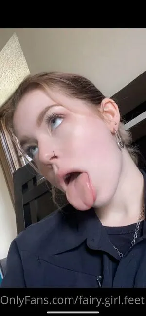 Fairy Girl Feet OnlyFans Leaked Free Thumbnail Picture - #JChvYzaSlc