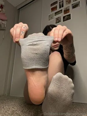 Fairy Girl Feet OnlyFans Leaked Free Thumbnail Picture - #a5SmulZvNd