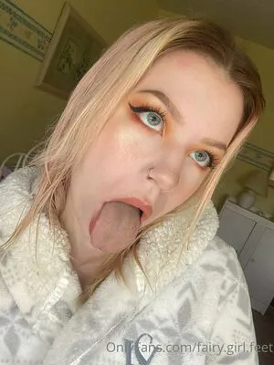 Fairy Girl Feet OnlyFans Leaked Free Thumbnail Picture - #o3ZLZrdAAN