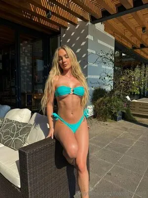 Fakeblonde9 OnlyFans Leaked Free Thumbnail Picture - #9ObOusm1c0