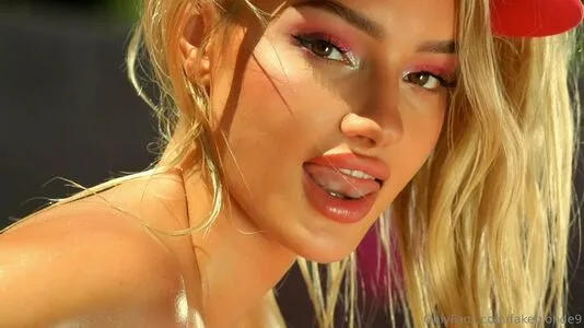 Fakeblonde9 OnlyFans Leaked Free Thumbnail Picture - #BbdumA1ran