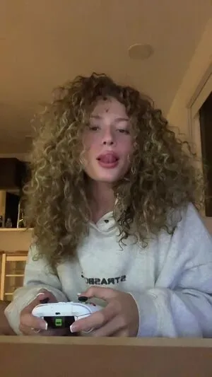 Faleshafaye OnlyFans Leaked Free Thumbnail Picture - #IGuRXiD00x