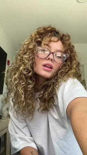 Faleshafaye OnlyFans Leaked Free Thumbnail Picture - #f32TBFLPFF