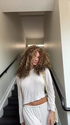 Faleshafaye OnlyFans Leaked Free Thumbnail Picture - #xZJEE2IrXk