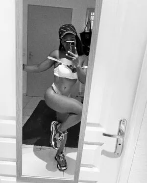 Falones OnlyFans Leaked Free Thumbnail Picture - #bnwOCKbTr5