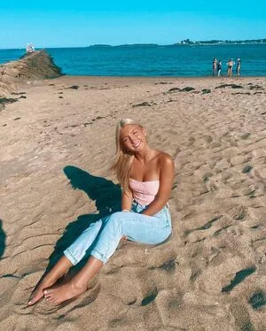 Falynreilly OnlyFans Leaked Free Thumbnail Picture - #kA4GQd9S0S
