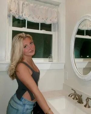 Falynreilly OnlyFans Leaked Free Thumbnail Picture - #lrjwytb20W