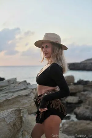 Famez De OnlyFans Leaked Free Thumbnail Picture - #Fpwjx3dIvw