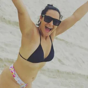 Familiasemdestinooficial OnlyFans Leaked Free Thumbnail Picture - #in8NkqnlRr