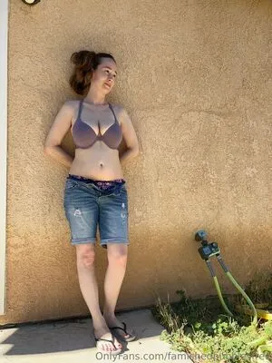 Famishedbubblesfree OnlyFans Leaked Free Thumbnail Picture - #Q0aHBrnM9o