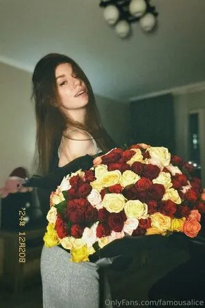 Famousalice OnlyFans Leaked Free Thumbnail Picture - #7Hmk9Kx2lF