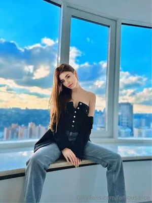Famousalice OnlyFans Leaked Free Thumbnail Picture - #PcSu1UCH2B