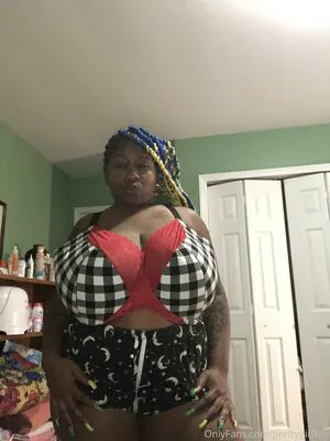 Famousstarkmarie OnlyFans Leaked Free Thumbnail Picture - #1Ri1lo7llN