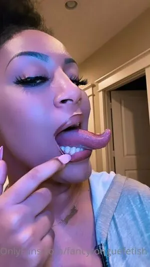 Fancytonguefetish OnlyFans Leaked Free Thumbnail Picture - #TxzOg3hbZC