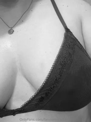 FandomReactions OnlyFans Leaked Free Thumbnail Picture - #3Yi23RKZ8Z