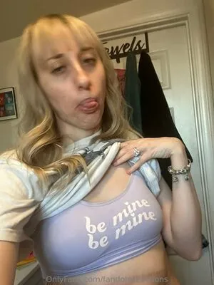 FandomReactions OnlyFans Leaked Free Thumbnail Picture - #5gS8vZvsxL