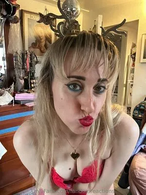 FandomReactions OnlyFans Leaked Free Thumbnail Picture - #73QkicyMN8