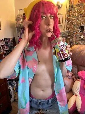 FandomReactions OnlyFans Leaked Free Thumbnail Picture - #AfrEn51SEG